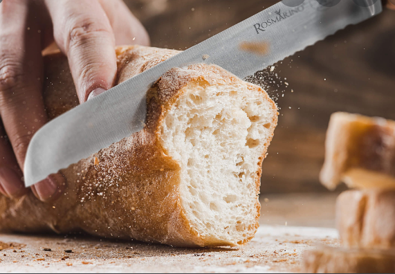 nož i hleb