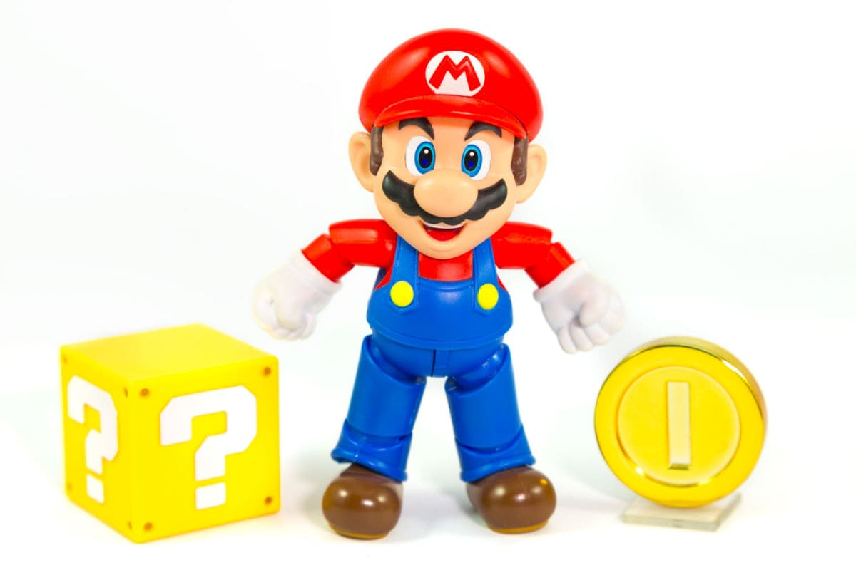 Super Mario naslovna